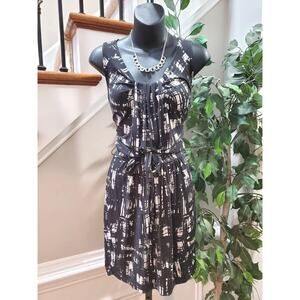 Loft Women's Black & White Modal Round Neck Sleeveless Casual Knee Length Dress